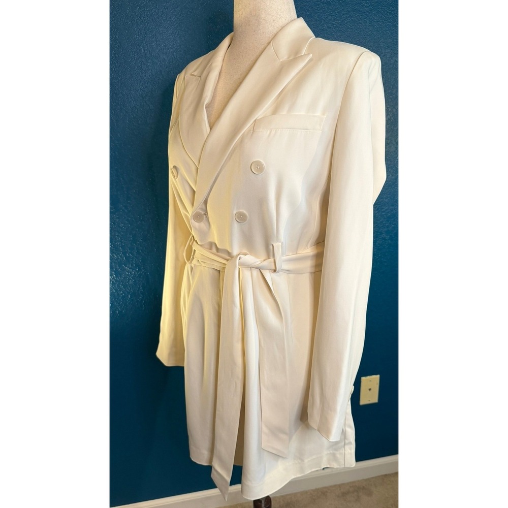 NWT Lauren Ralph Lauren Blazer Romper | Cream Ivory | Belted | Size 6 - Picture 6 of 16